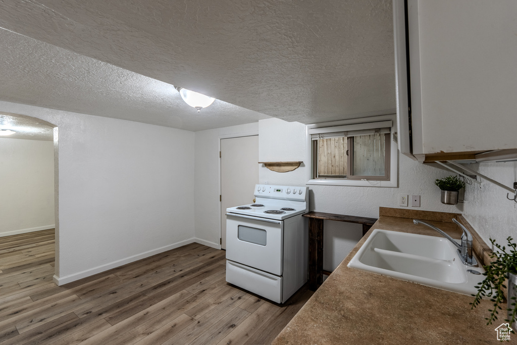 Photo 16 for MLS #2116148 at 335 S Main St