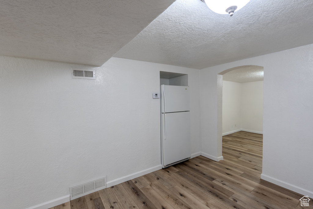 Photo 17 for MLS #2116154 at 335 S Main St