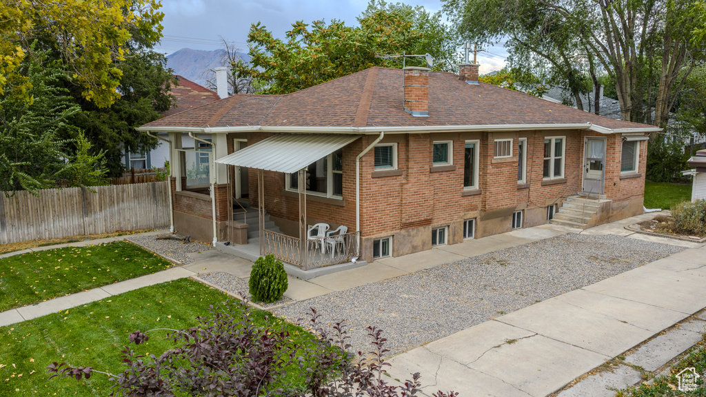 Photo 2 for MLS #2116154 at 335 S Main St