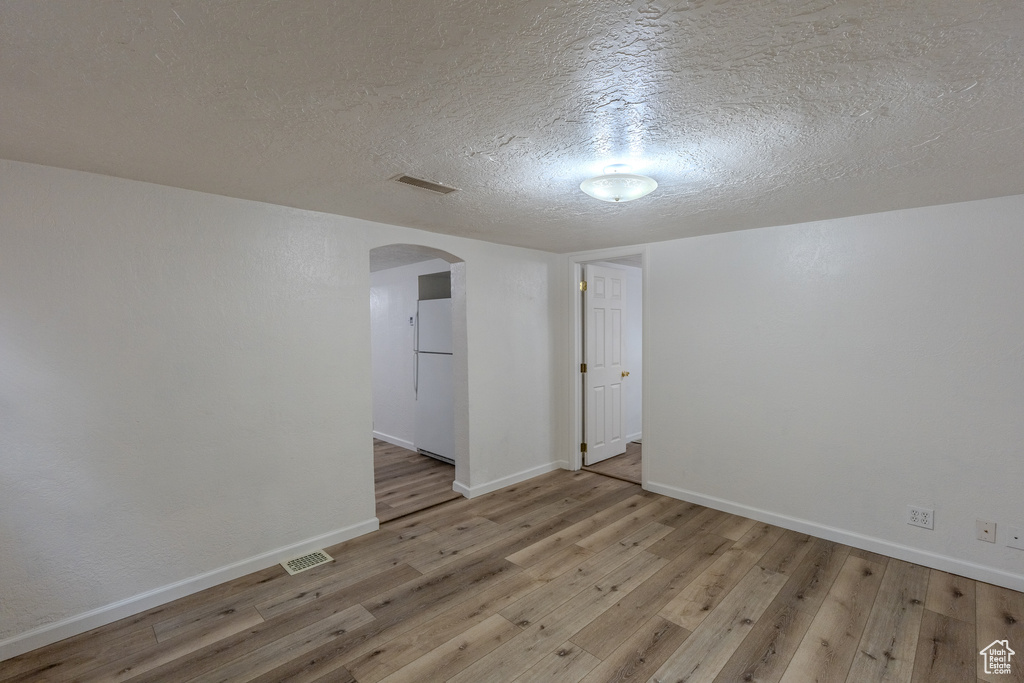 Photo 18 for MLS #2116154 at 335 S Main St