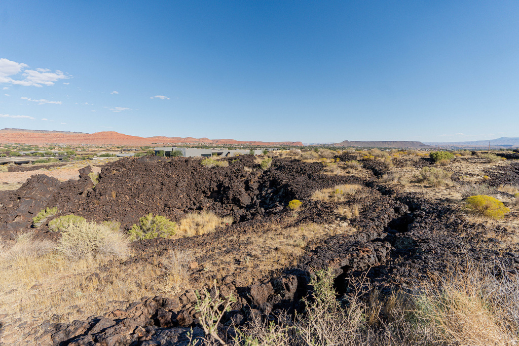 2349 S LAVA VISA DR Santa Clara, UT 84765