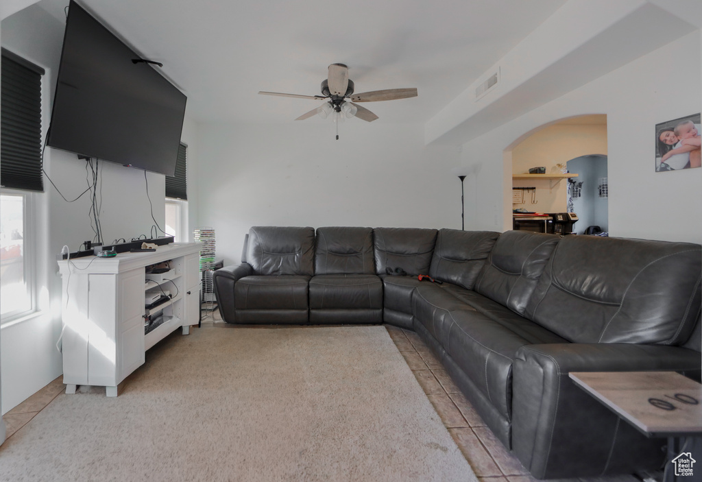 Photo 4 for MLS #2116164 at 826 N 1100 West Cir