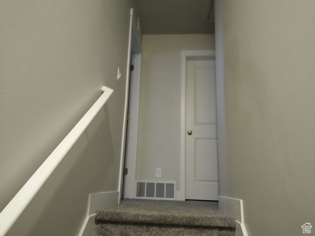 Photo 5 for MLS #2116165 at 55 Cedar Ln
