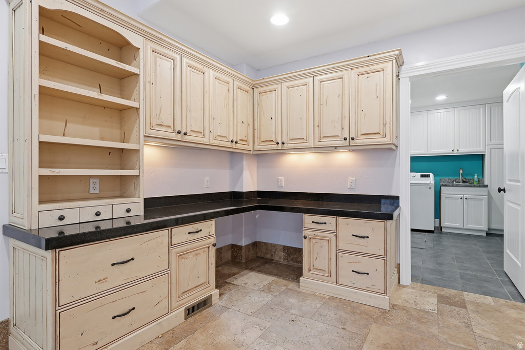 1284 E CANYON CREEK DR Bountiful, UT 84010