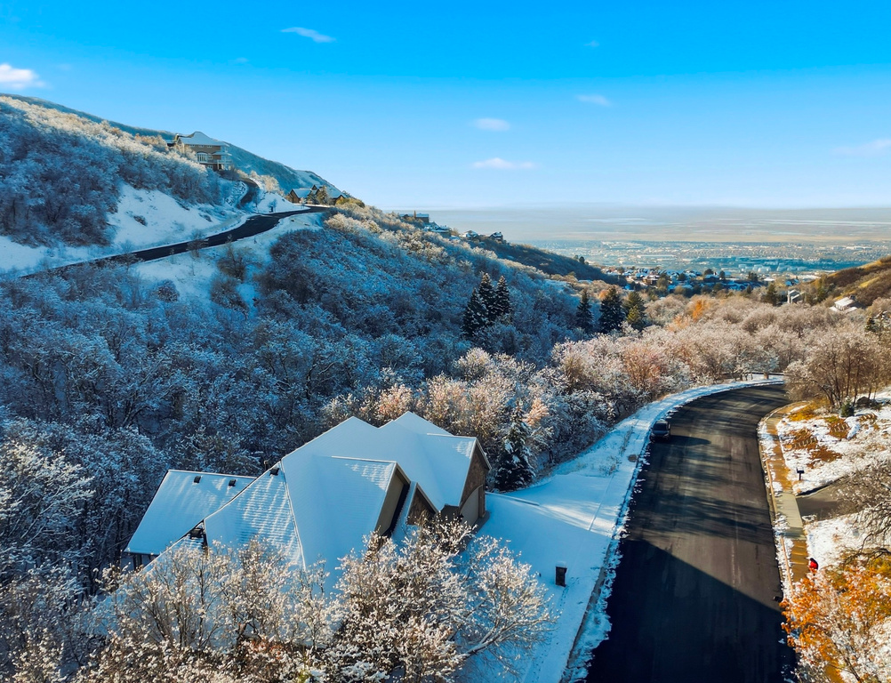 1284 E CANYON CREEK DR Bountiful, UT 84010