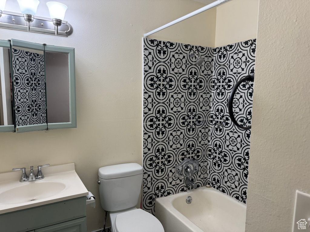 Photo 8 for MLS #2116172 at 7923 S Main St #8