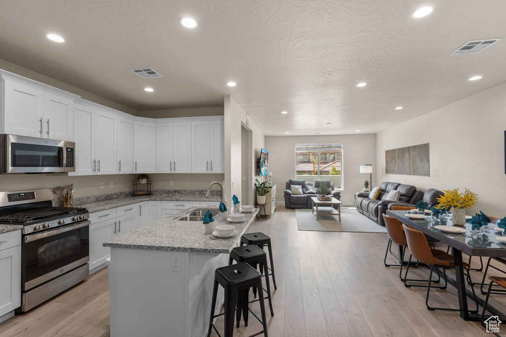 Photo 5 for MLS #2116174 at 1231 N Mistico Aly