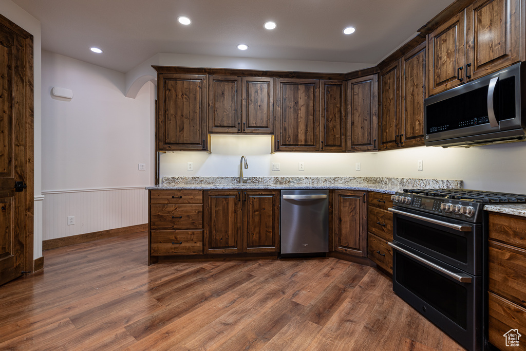 Photo 5 for MLS #2116179 at 493 E Donner Cir