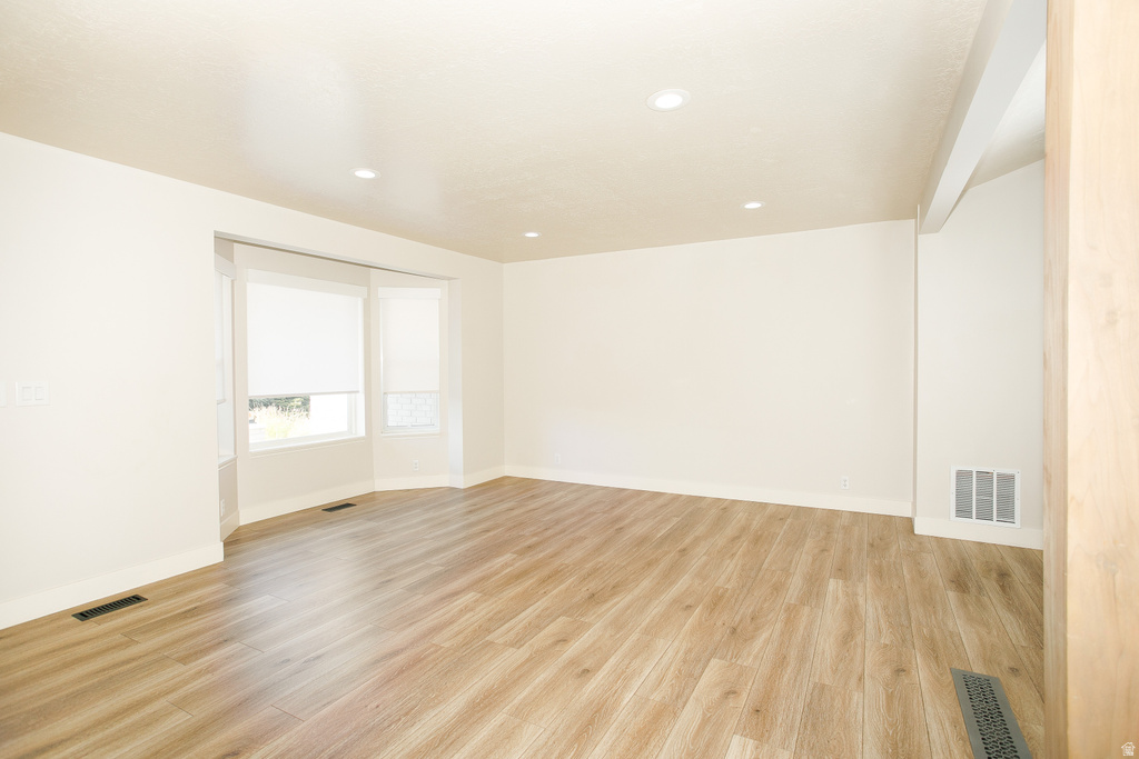 1306 N THORNFIELD RD Kaysville, UT 84037