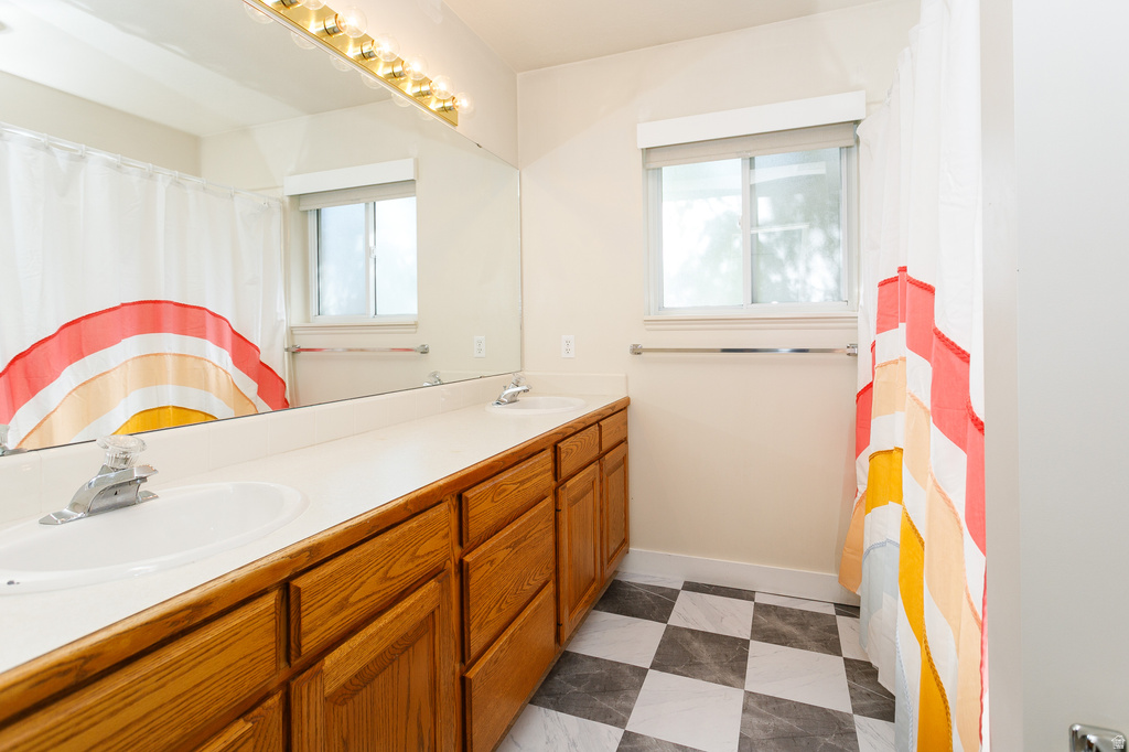 1306 N THORNFIELD RD Kaysville, UT 84037