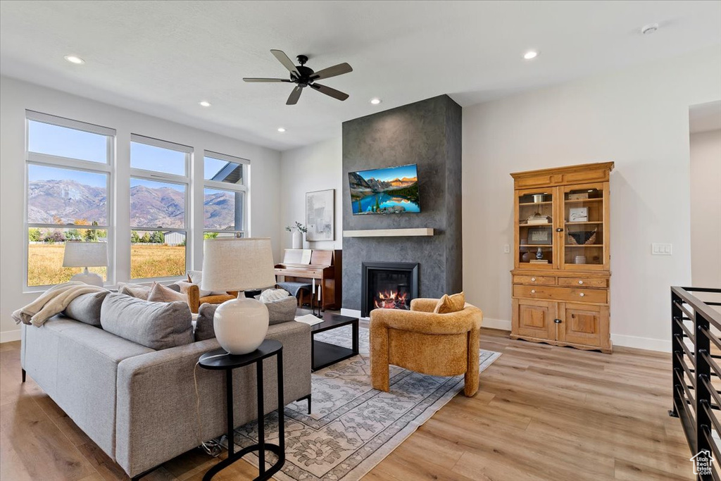 71 S HARVS LN Kaysville, UT 84037