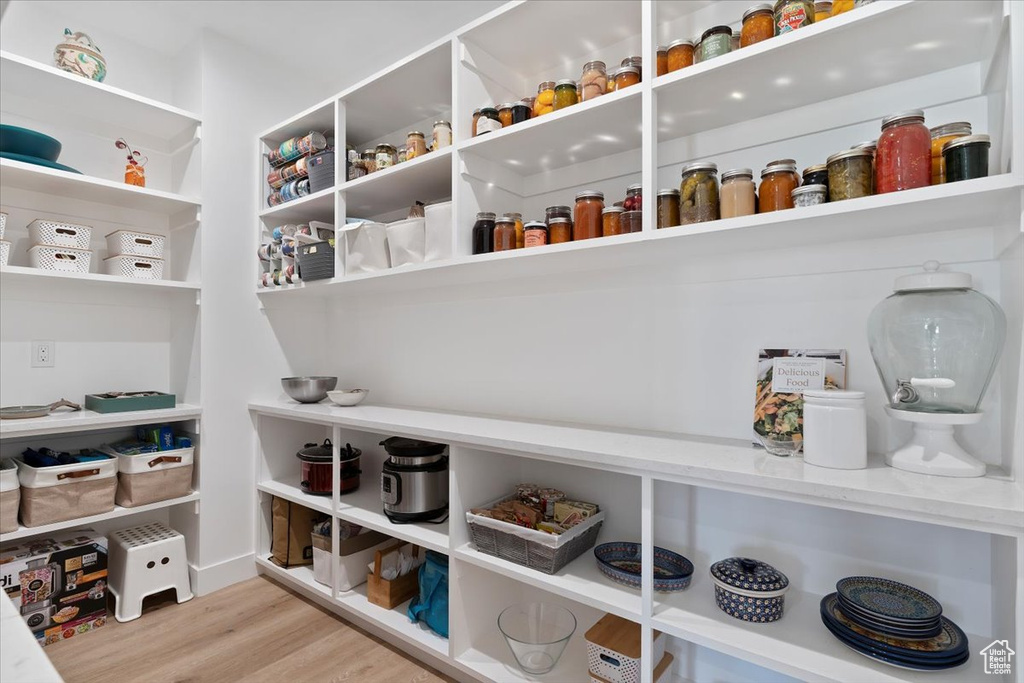 71 S HARVS LN Kaysville, UT 84037