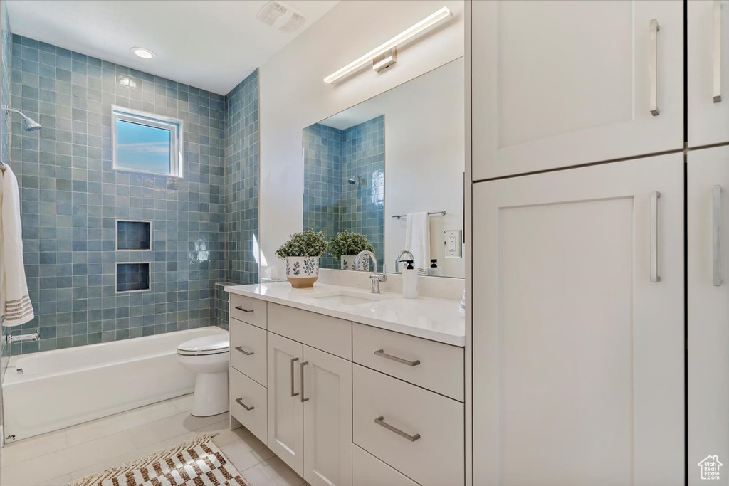 71 S HARVS LN Kaysville, UT 84037