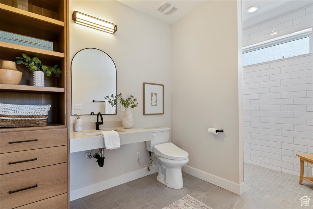 71 S HARVS LN Kaysville, UT 84037