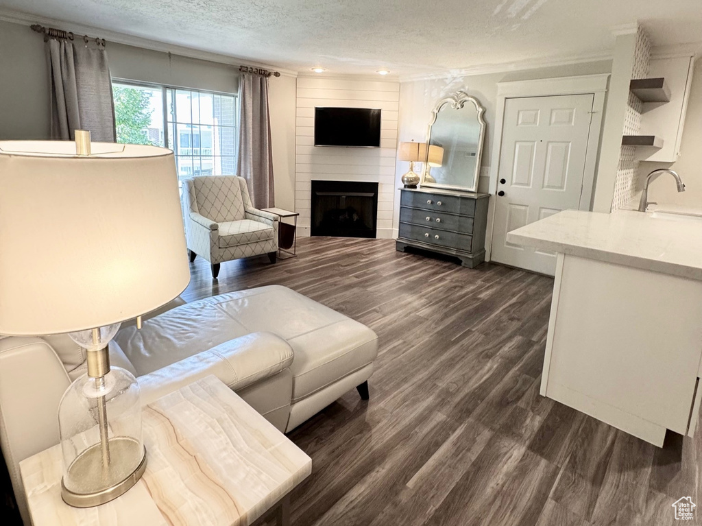 Photo 3 for MLS #2116185 at 2095 S Main St #23