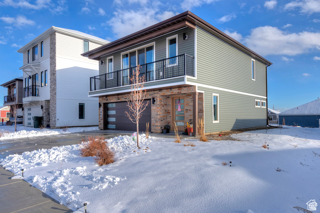 Photo 2 for MLS #2116189 at 1860 E 880 North