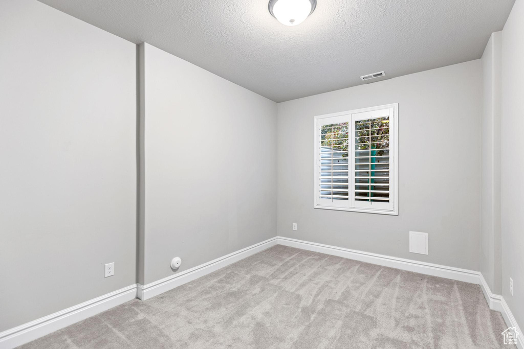 Photo 18 for MLS #2116194 at 3158 S 2985 West