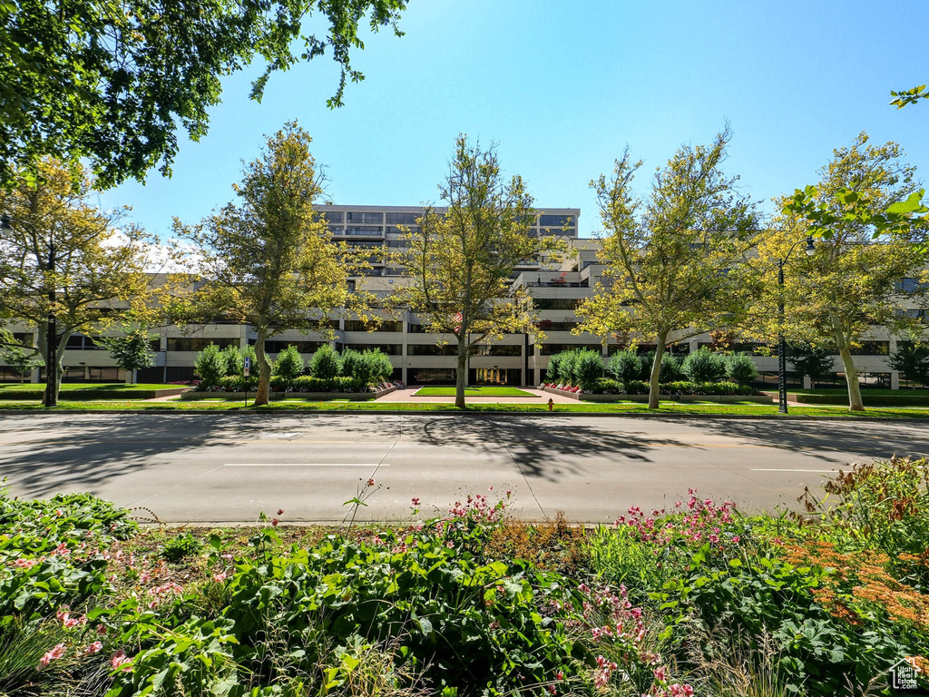 560 E SOUTH TEMPLE #C101 Salt Lake City, UT 84102