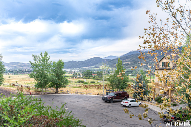 Photo 7 for MLS #2116206 at 5060 Lakeview Dr #1105
