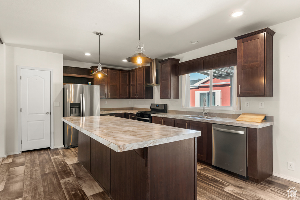 Photo 6 for MLS #2116216 at 1700 W 2700 North #5