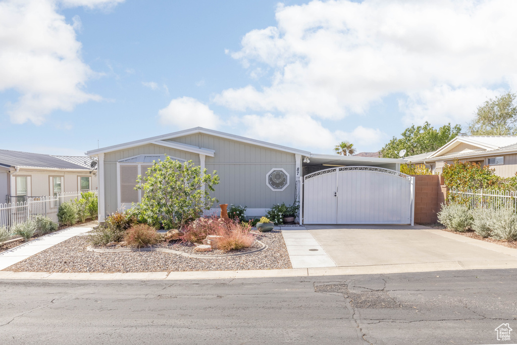 Photo 8 for MLS #2116217 at 87 N 3950 West