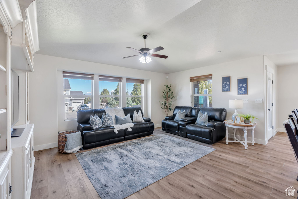 Photo 8 for MLS #2116218 at 764 N Burke Ln
