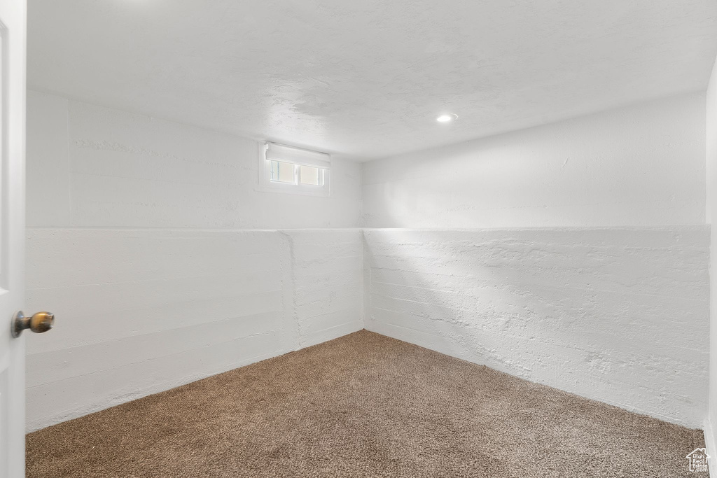 Photo 17 for MLS #2116219 at 49 W Layton Ave