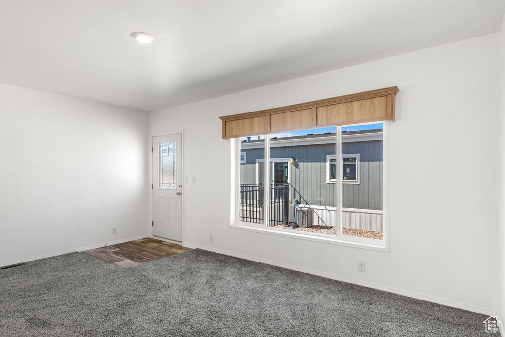 Photo 8 for MLS #2116223 at 1700 W 2700 North #84