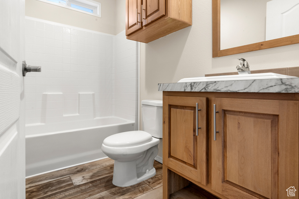 Photo 19 for MLS #2116223 at 1700 W 2700 North #84