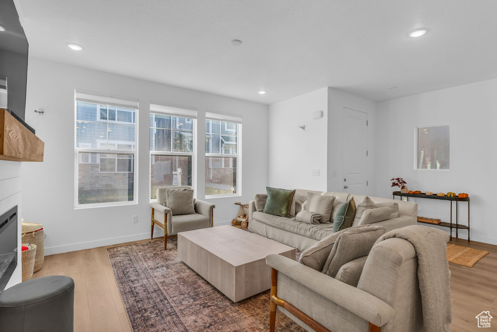 Photo 3 for MLS #2116224 at 4421 W 2600 North