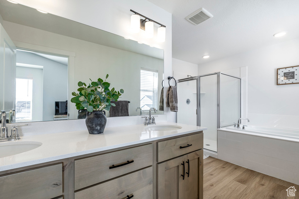 Photo 5 for MLS #2116230 at 3554 W 4100 South #63
