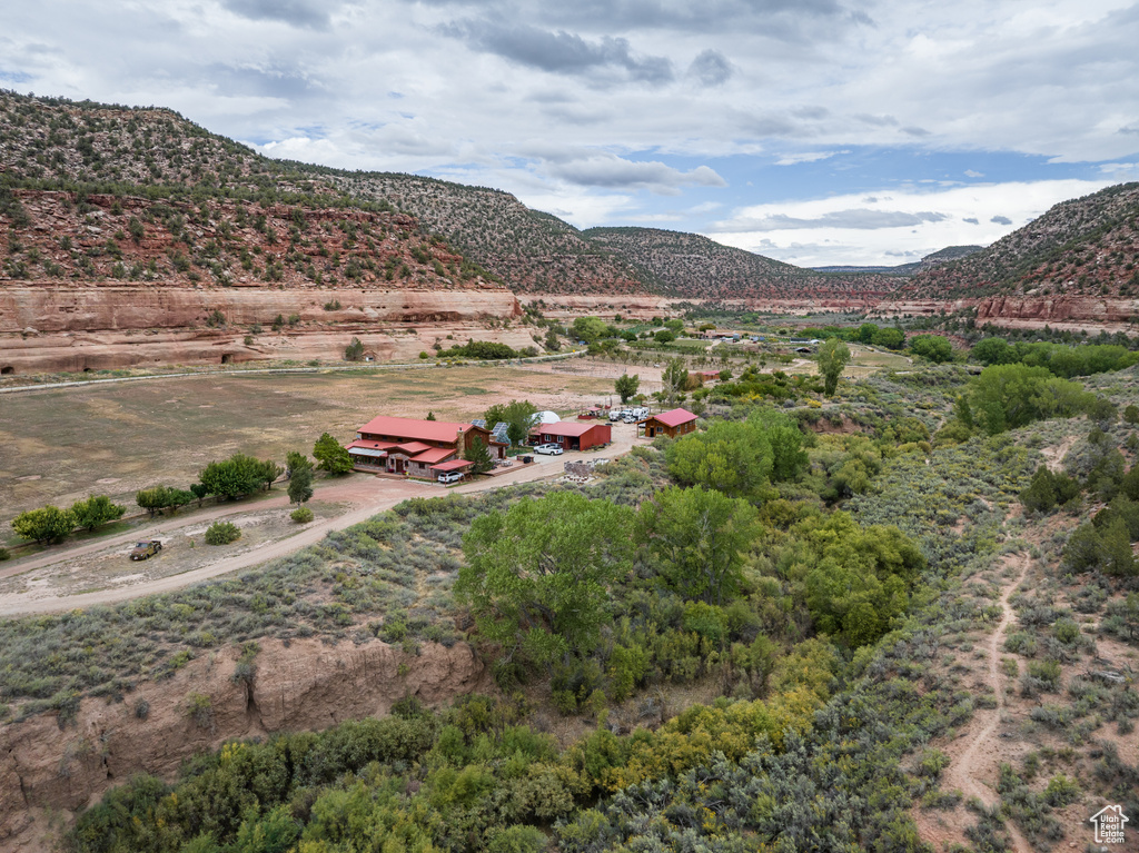 Photo 100 for MLS #2116232 at 1095 S Montezuma Canyon Rd