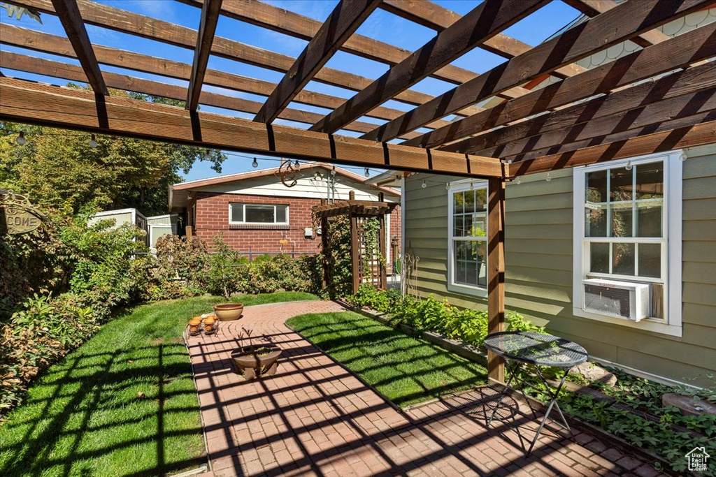 Photo 28 for MLS #2116235 at 1379 W Dupont Ave