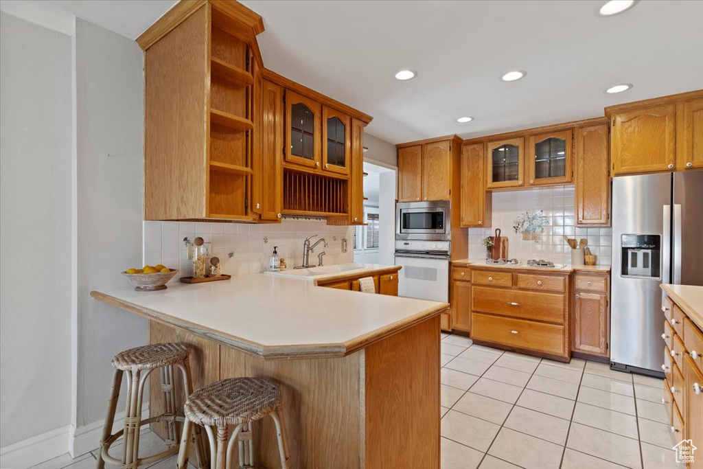 Photo 10 for MLS #2116235 at 1379 W Dupont Ave