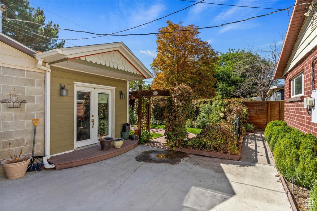 Photo 27 for MLS #2116235 at 1379 W Dupont Ave