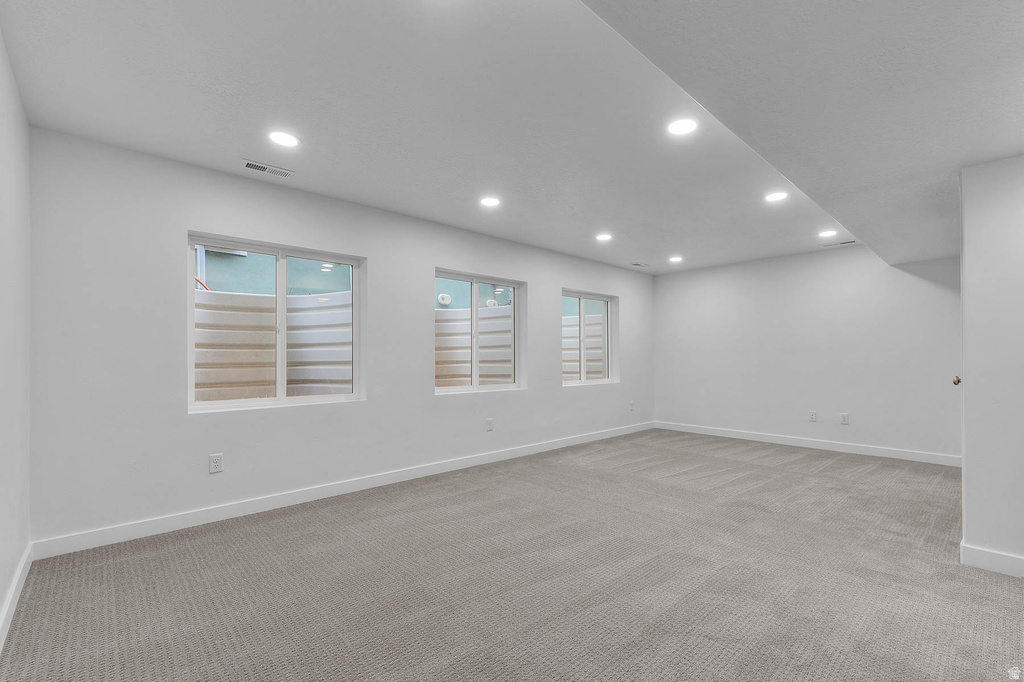 11341 S OFFSHORE WAY South Jordan, UT 84009