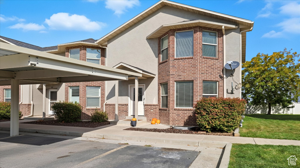 Photo 2 for MLS #2116255 at 101 E 630 North #31