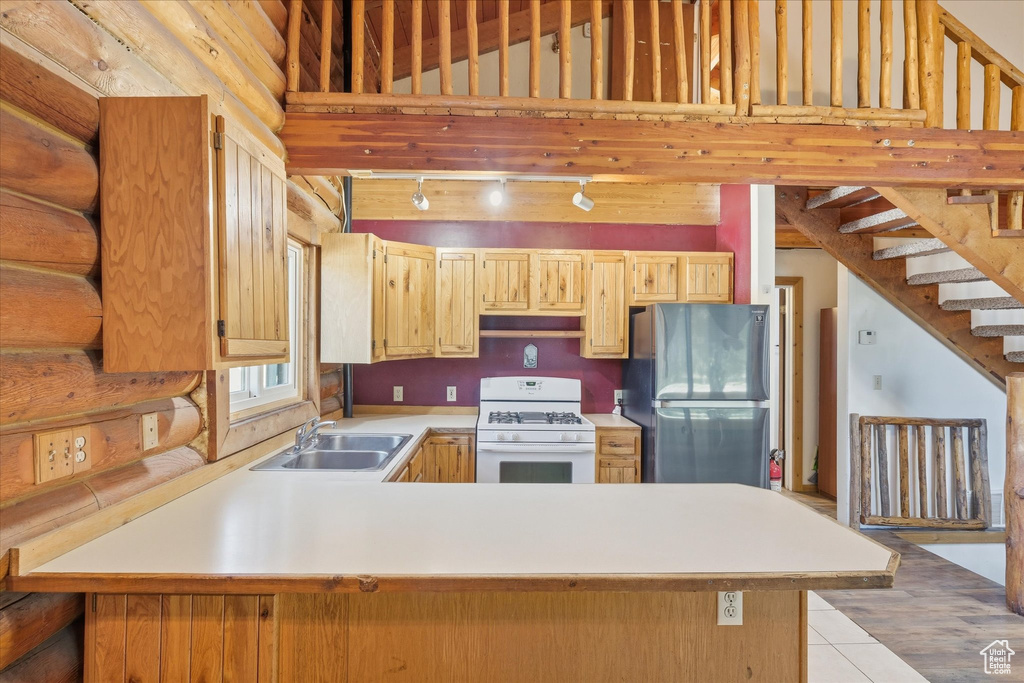 Photo 6 for MLS #2116259 at 371 S 100 East