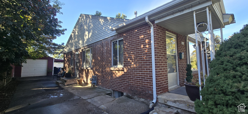 Photo 42 for MLS #2116261 at 1838 E Hillcrest Ave