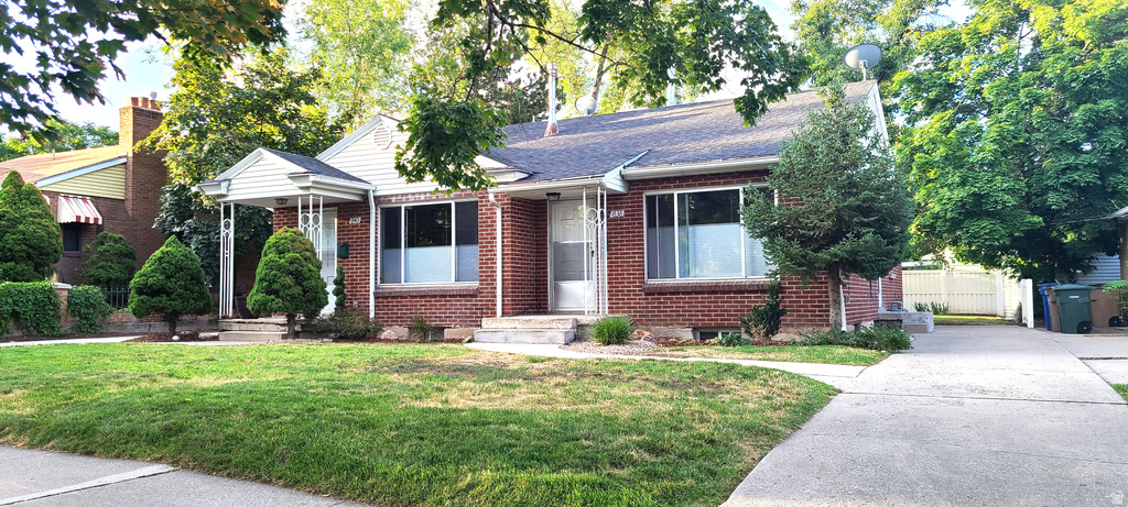 1838 E HILLCREST AVE Salt Lake City, UT 84106