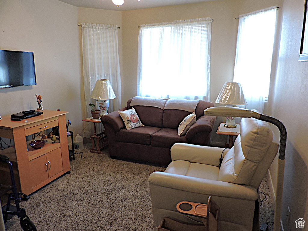 Photo 11 for MLS #2116264 at 633 N 100 West