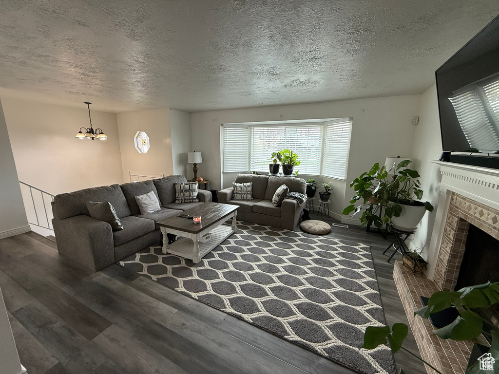 Photo 6 for MLS #2116265 at 4717 S Spicewood Cir