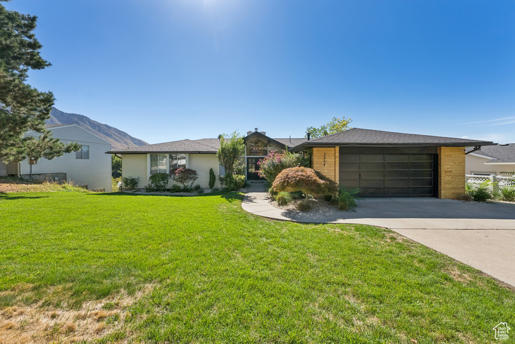 Photo 50 for MLS #2116266 at 3554 E Suniland Cir