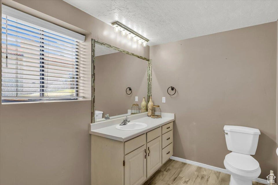 Photo 16 for MLS #2116267 at 2150 S Balboa Way #9