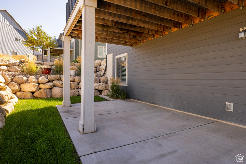 Photo 20 for MLS #2116274 at 94 W Hillside Dr