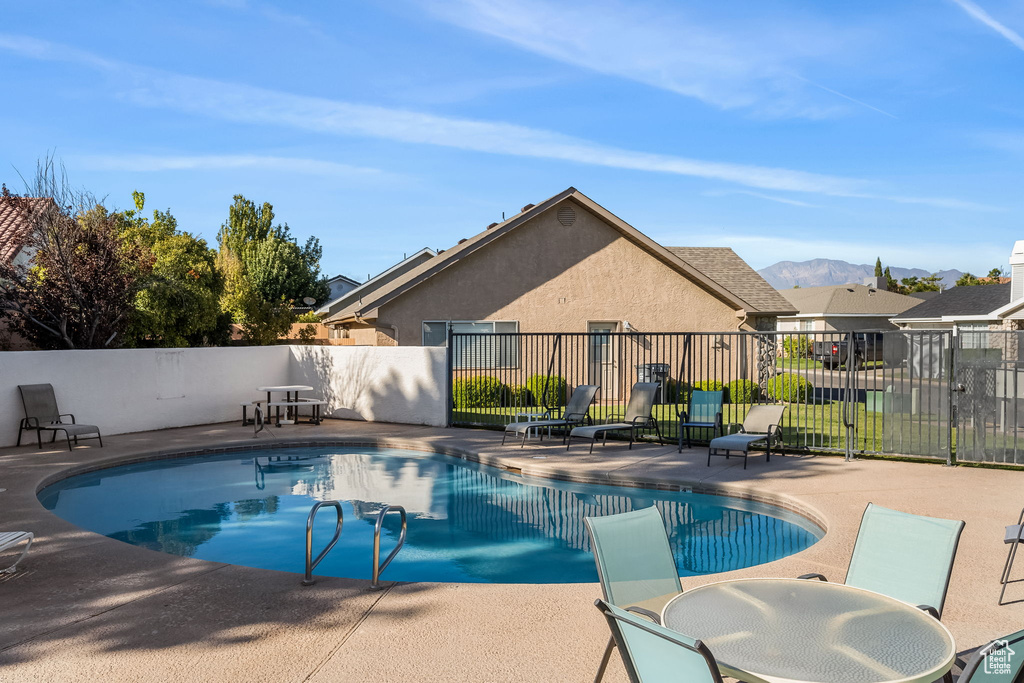 Photo 20 for MLS #2116276 at 2050 W Canyon View Dr #35B