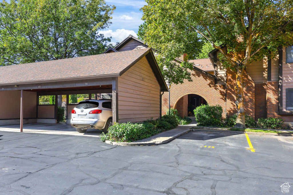 Photo 2 for MLS #2116284 at 1120 E Canyon Rd #38