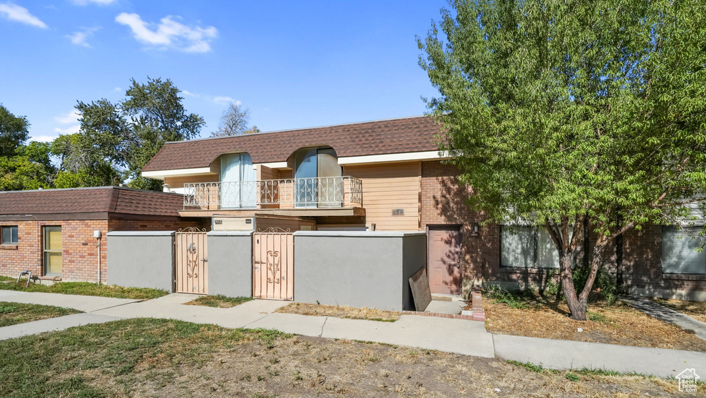 Photo 15 for MLS #2116288 at 1451 S Arthur Dr
