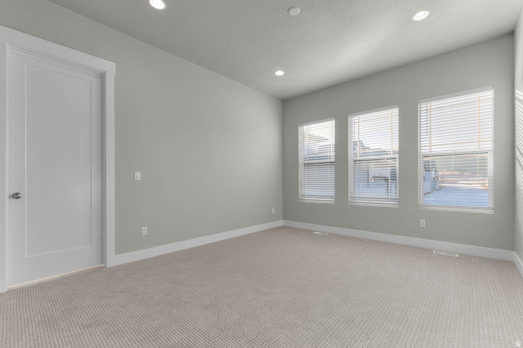 7208 S RAMBLE RD West Jordan, UT 84081