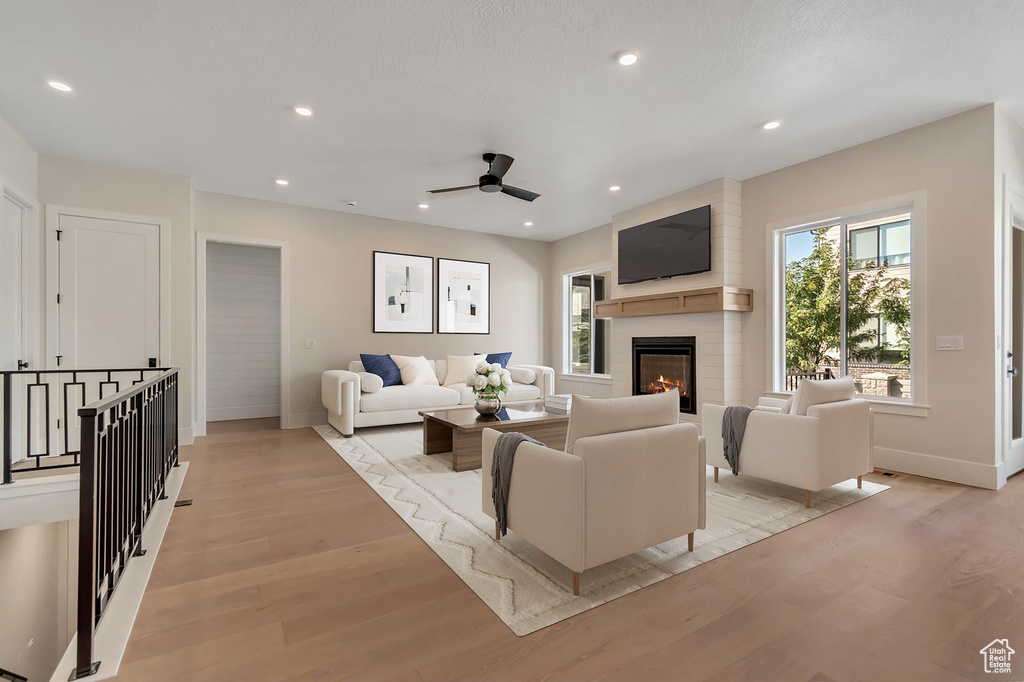 Photo 3 for MLS #2116293 at 283 E Concord Farm Ln #2